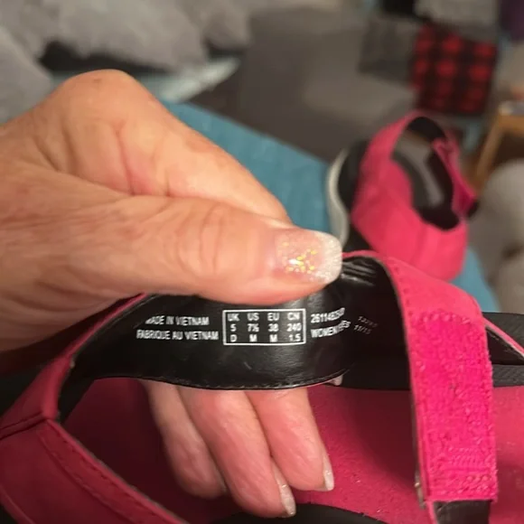 Clarks, red and blue between toes sandals. Small 1” wedge. Excellent condition. - Picture 3 of 6